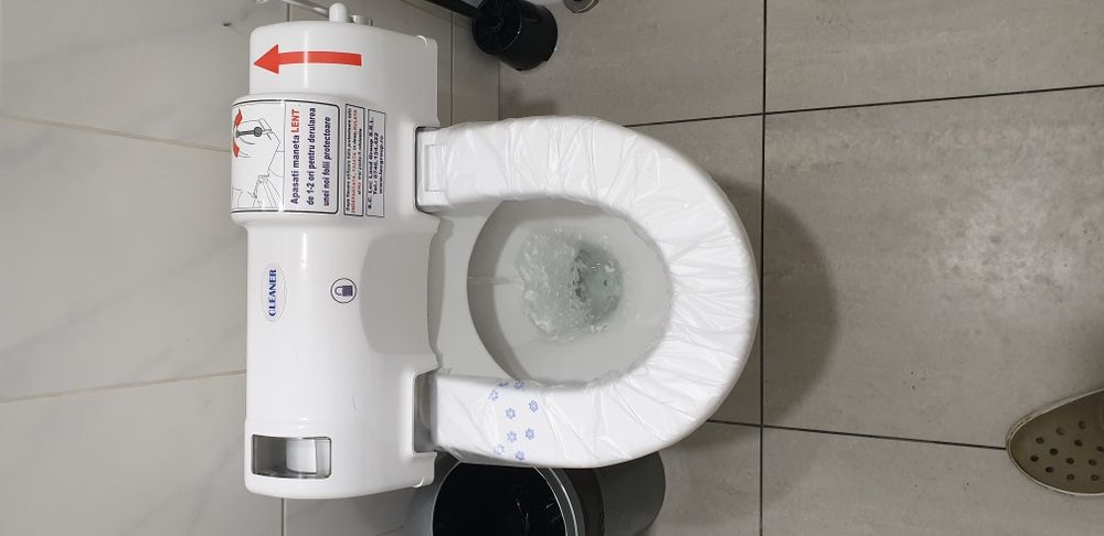 Colac wc cu rola igienica