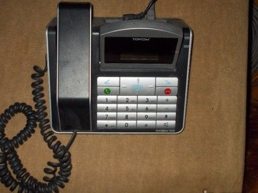 Скайп - говорете безплатно с чужбина