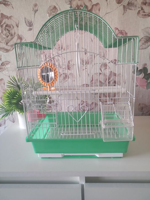 Продам клетку для попугаев