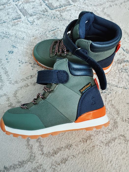 Очень класнные ботинки