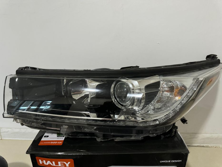 Фары на Highlander