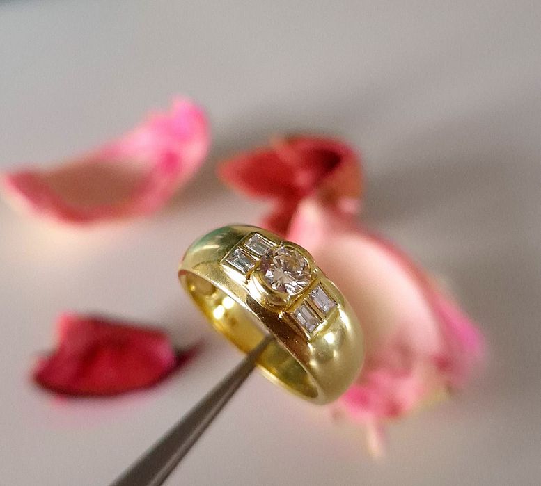 Inel din aur de 18K si 0.53 ct Diamante naturale