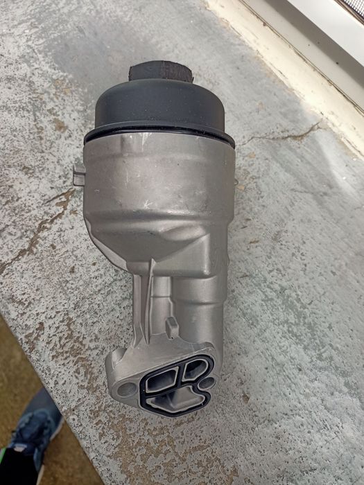 Корпус за маслен филтър