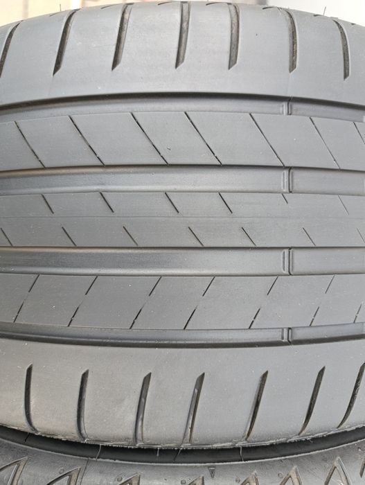 Două anvelope de vara 255 35 19 Bridgestone dot 2023 Runflat
