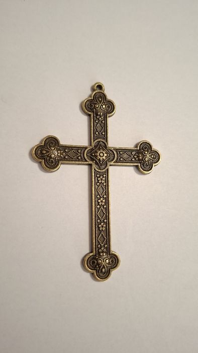 Cruce mare , pandantiv. 7.5cm