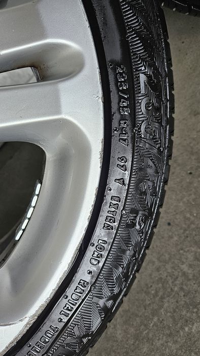 Джанти с нови гуми за мерцедес 235 45 17