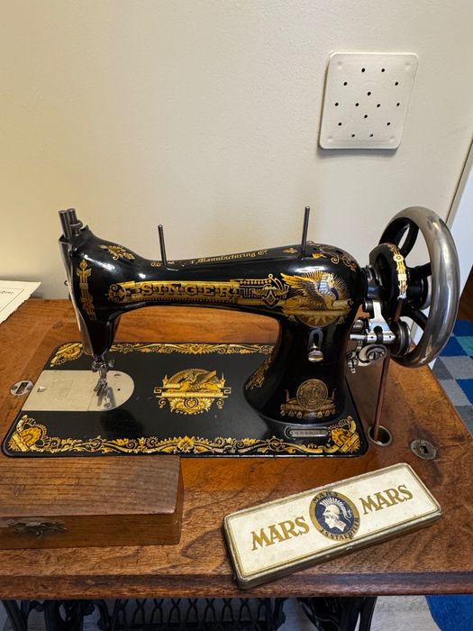 Singer mașina de cusut