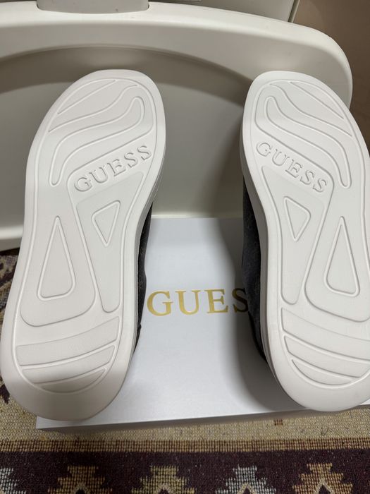 Adidasi guess 46