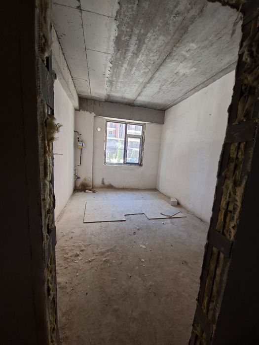 Kotta qani  Depo  Residence 135 kv 1 etaj  Srochna