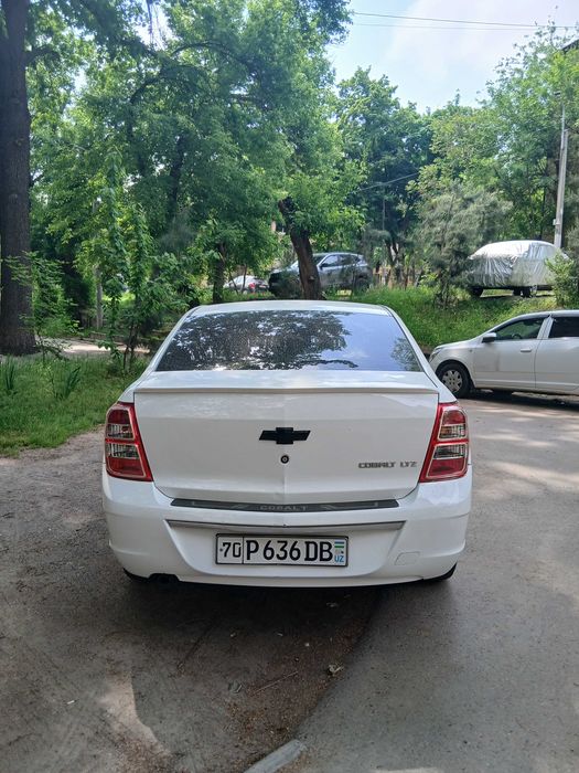 Chevrolet Cobalt 2020 — 3