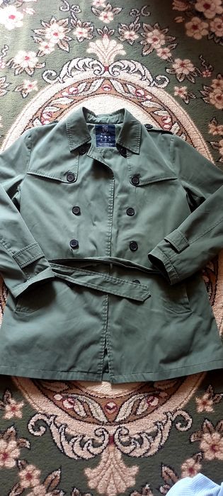 Женские курткий б/ у .