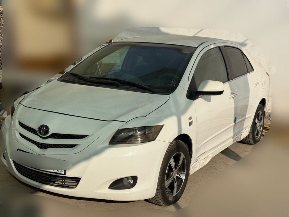Toyota Yaris сотилади
