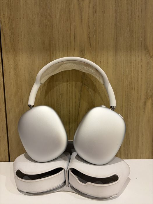 Продам оригинал Airpods Max