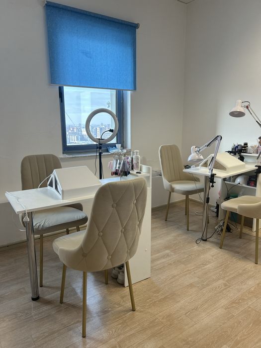 Сдам место в студии, доя мастера маникюра