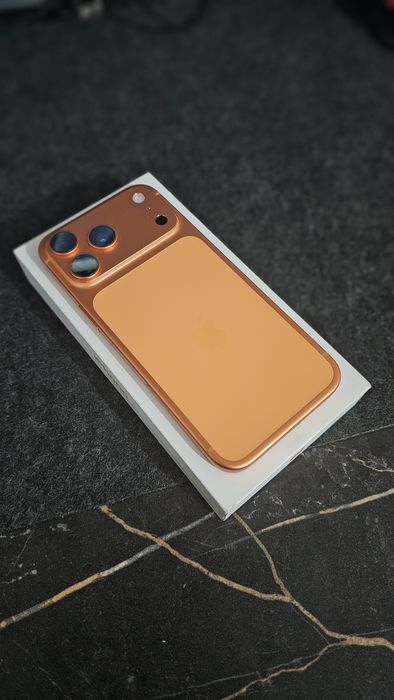 Срочно Iphone 17 pro Max 1 Tб / 100% / eSim