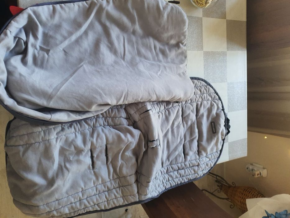 Зимен чувал и дъжбрани за количка Maclaren