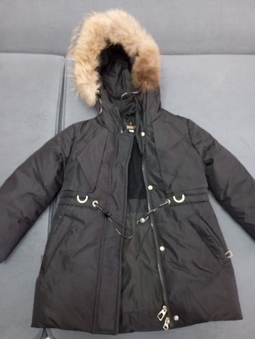 Продам детскую зимню́ю парку