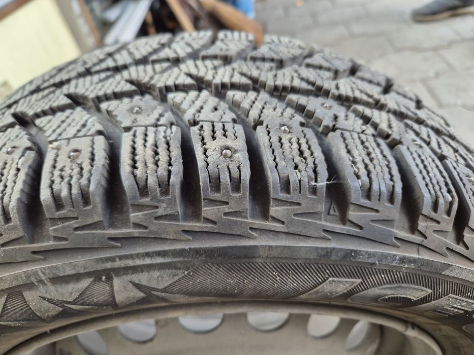 Продаю зимние автошины.