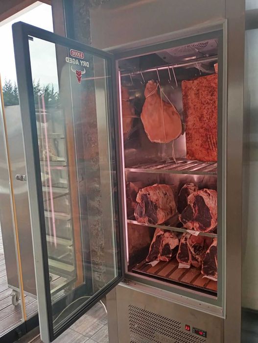 DRY AGER хладилник за зреене на месо