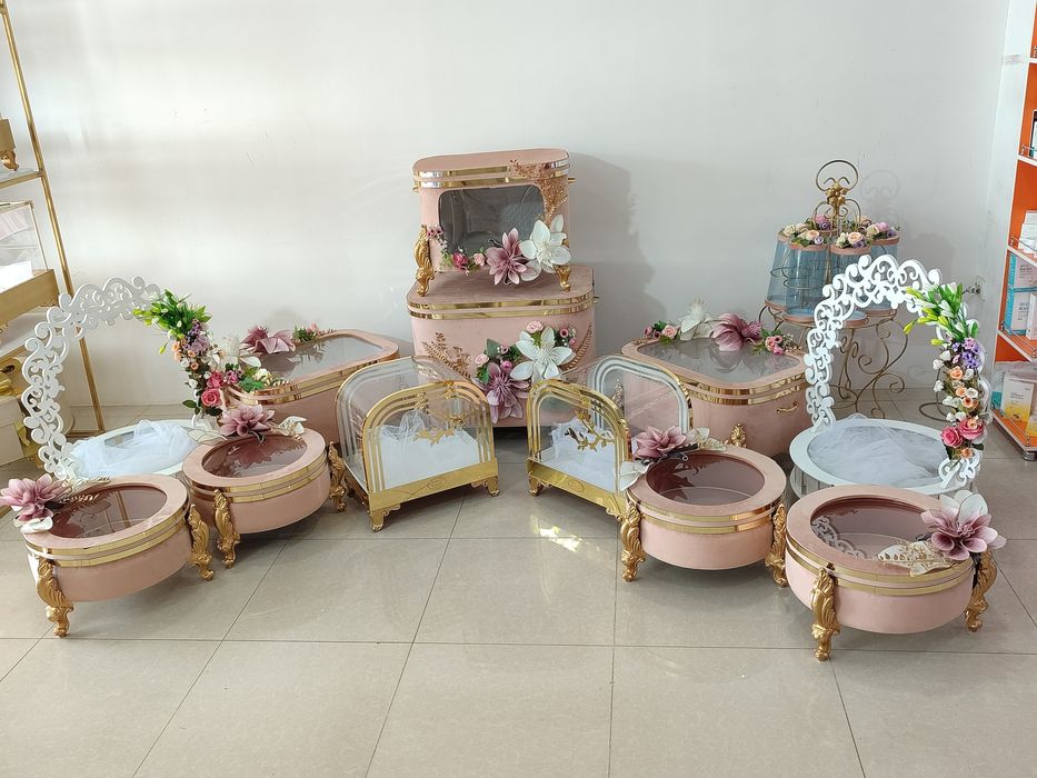 Zamonaviy oynali sarpo qutilari . Toʻy aksesuarlari