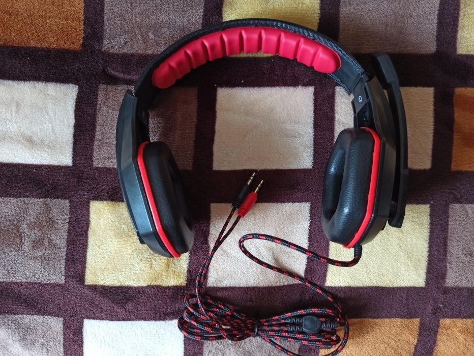 Продам игровую гарнитуру