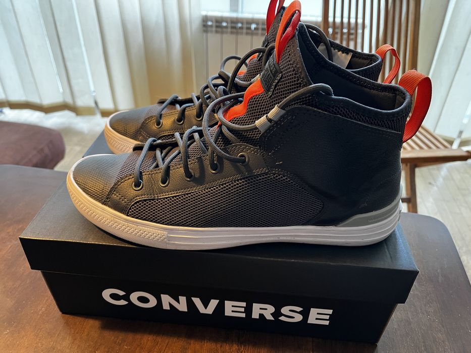 Колекция маратонки кецове Nike и Converse номер 46