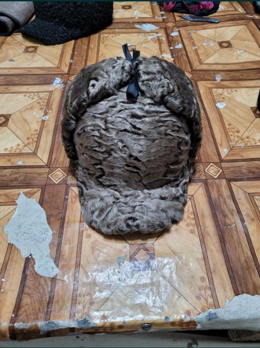 Qarakul kepka telpaklar sotiladi