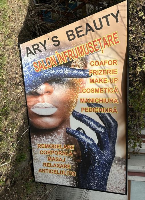 Vand caseta luminoasa mare 580 lei