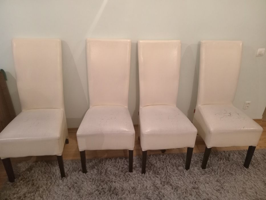 Scaune crem imitație piele