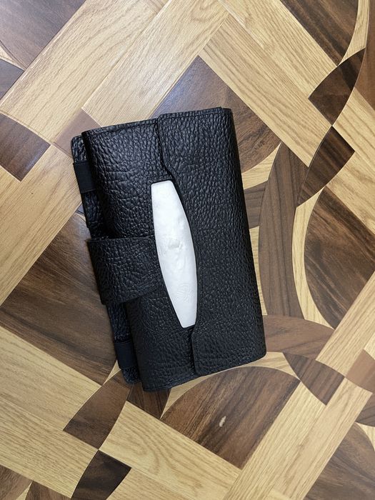 Кожаный органайзер на козырек машины.