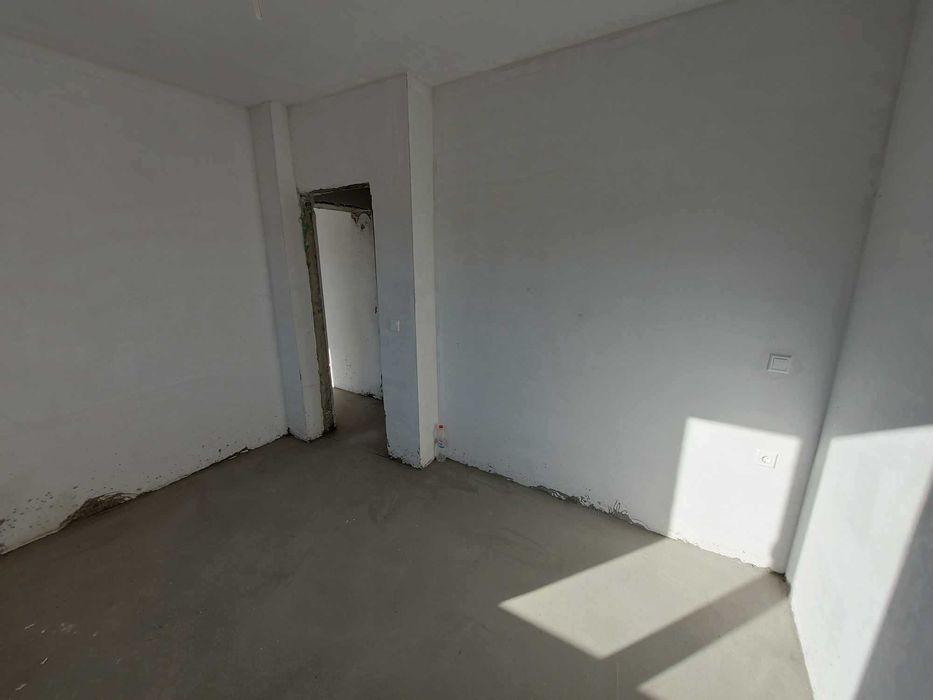 Продава се Двустаен апартамент в Търговище, Център - 66 кв.м за 1043 €/кв.м - Снимка #4