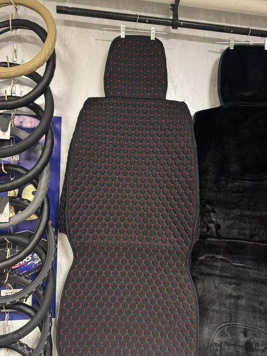 Продам чехлы в машину