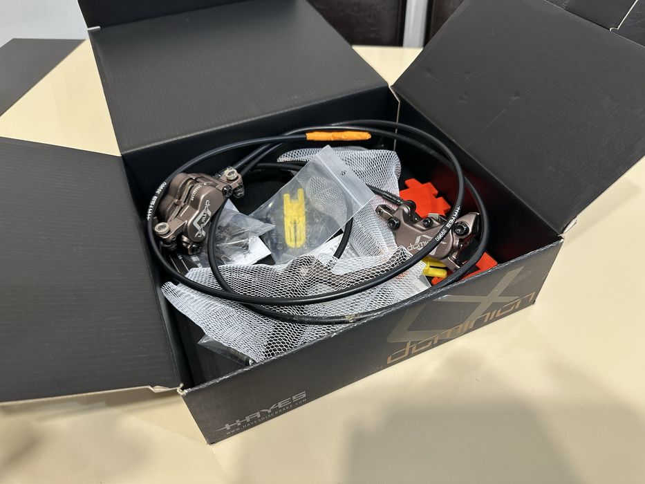 Set complet HAYES DOMINION A4 Bronz