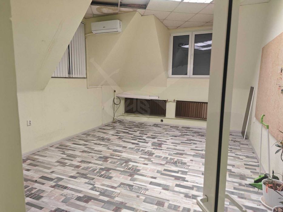 Дава се под наем Офис в Пловдив, Център - 230 кв.м за 997.05 € - Снимка #4