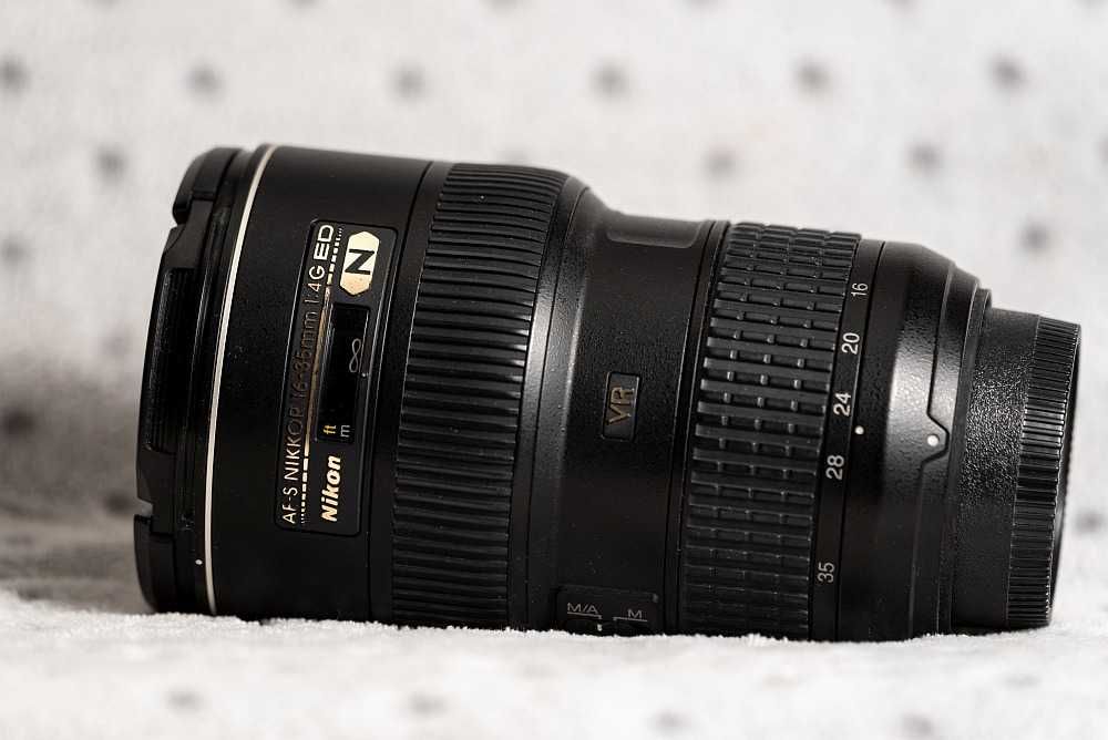 Vând obiectiv ultrawide AF-S Nikkor 16-35mm f4 Nikon fullframe