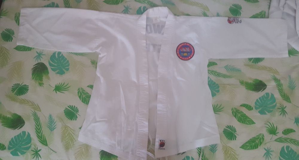 Продам детское кимоно для тхэквондо!