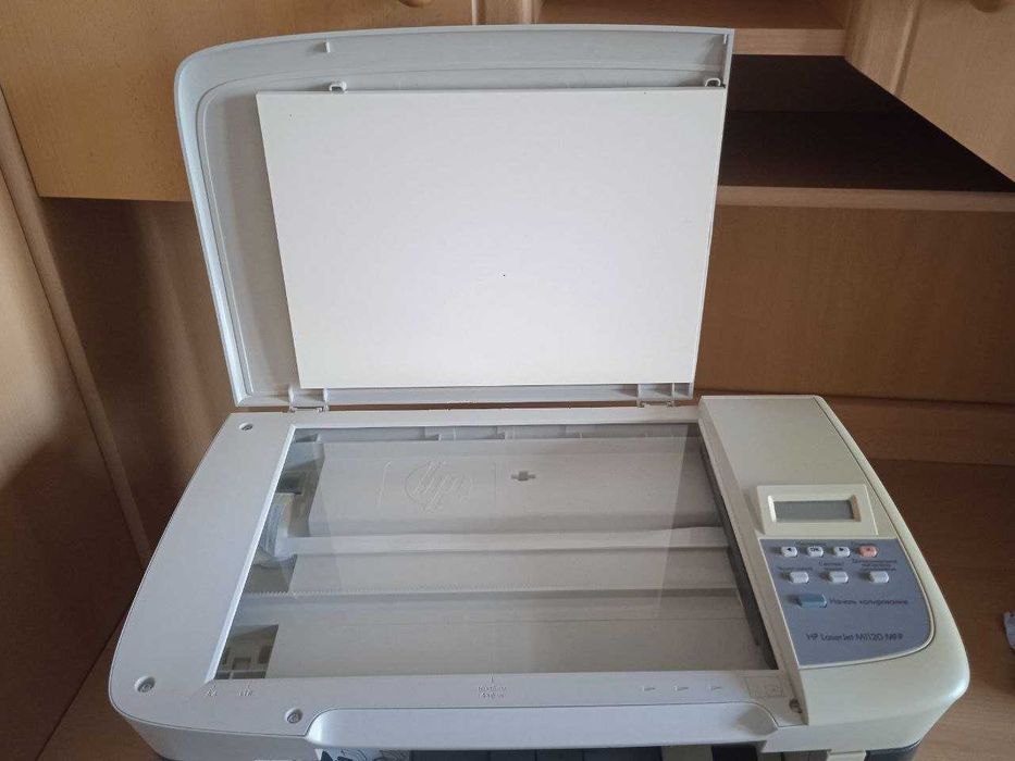Многофункциональный принтер HP LaserJet M1120 MFP