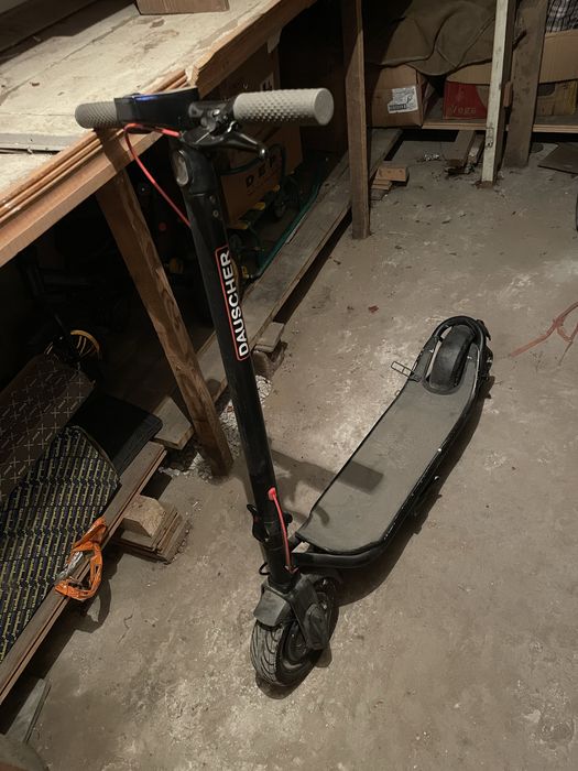 Продам электросамокат