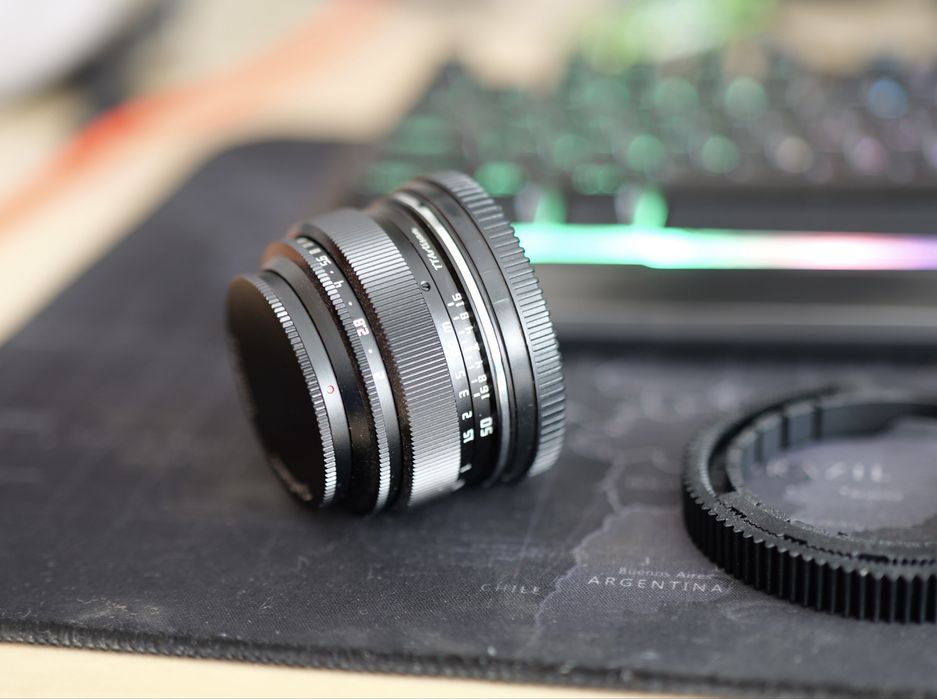 Ръчен обектив TTArtisan 50mm F2 черен за Leica L-байонет