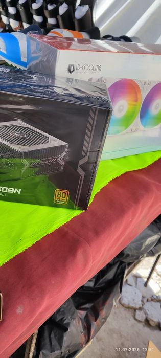 INNO3D RTX 5060 TWIN 2X OC White/CORE I5-14400f/OZU 32Gb/M2 SSD 1Tb