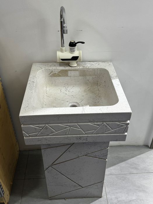 Тошли раковина сотилади. Куп ишлатилмаган