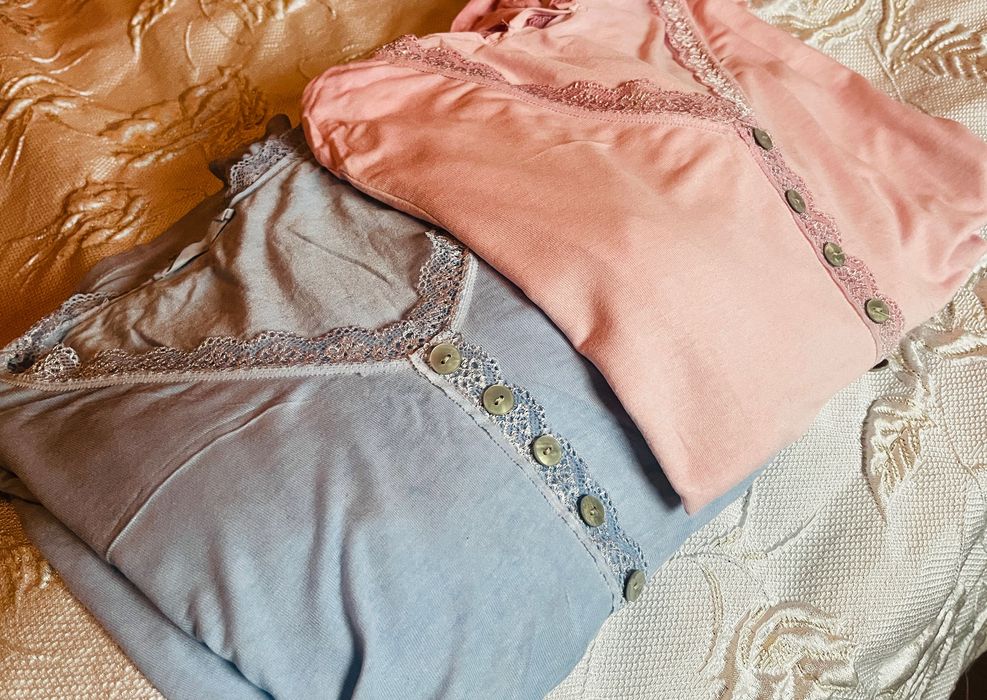 Комплект тънки блузки  в синьо и розово