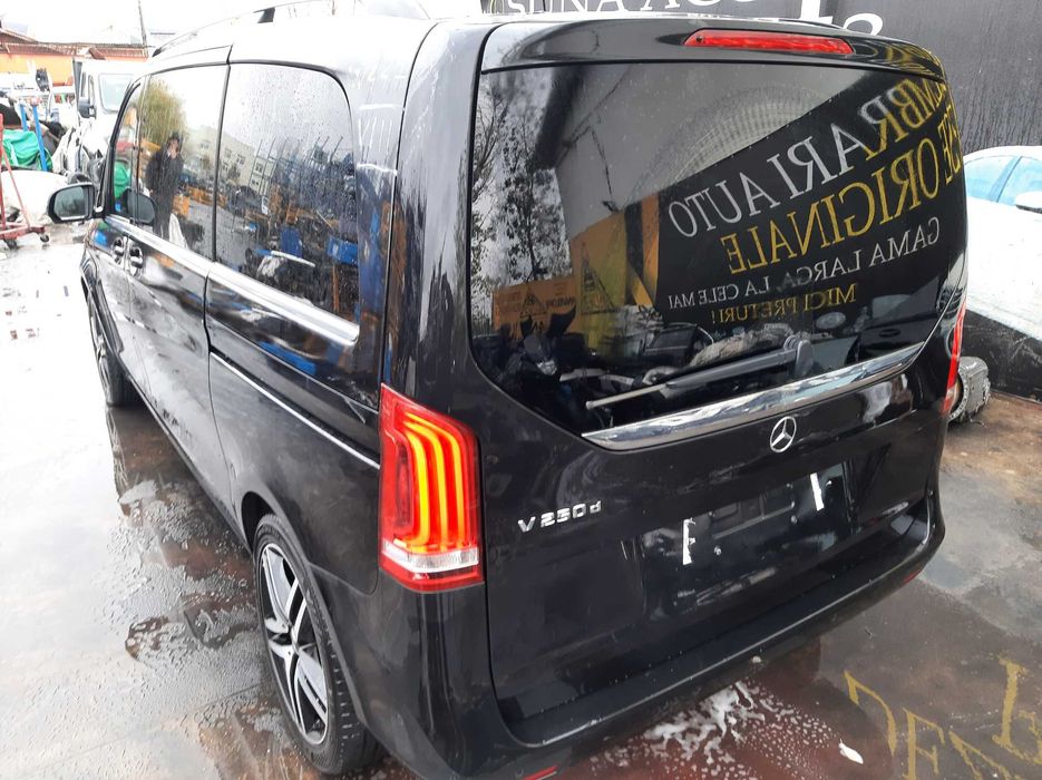 Dezmembrez mercedes V class w447 v250d/distronic/haion/stop/far/bara/