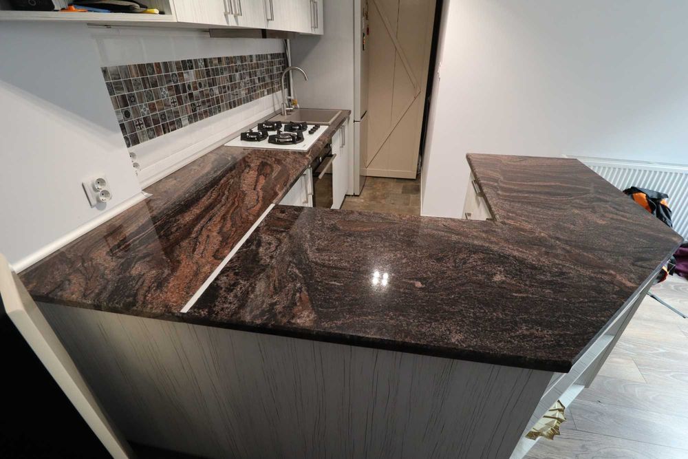 Blaturi din granit și marmură. Bucătărie, lavoar, polițe, masă.