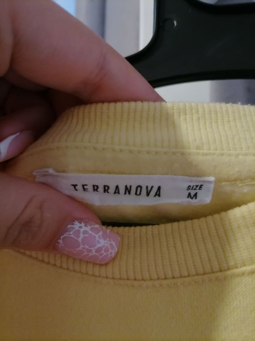 Pulover galben, marimea M