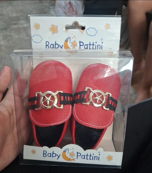 Pantofi bebe noi