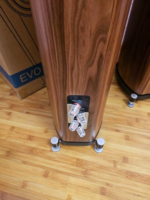 Колонки новые Wharfedale evo 4.3. Англия. Для истиных ценителей