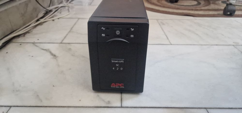 Smart Ups profesional APC  260w