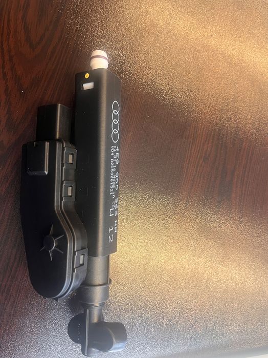 Пръскалка за фарове Audi A8 D 3