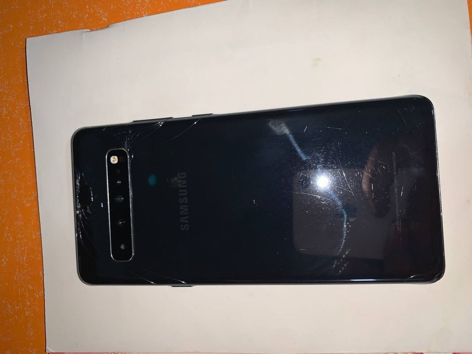 Samsung s10 5G       ideal